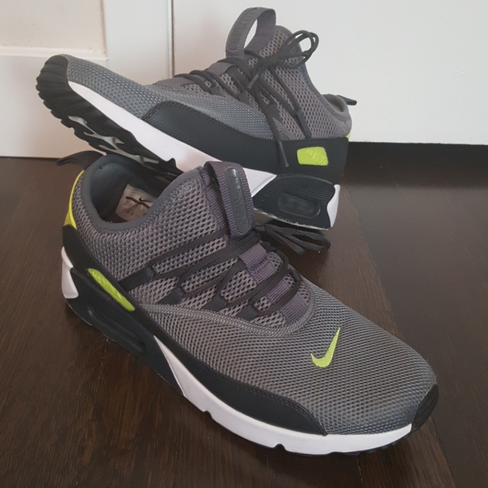 Nike Air Max 90 EZ running shoes
